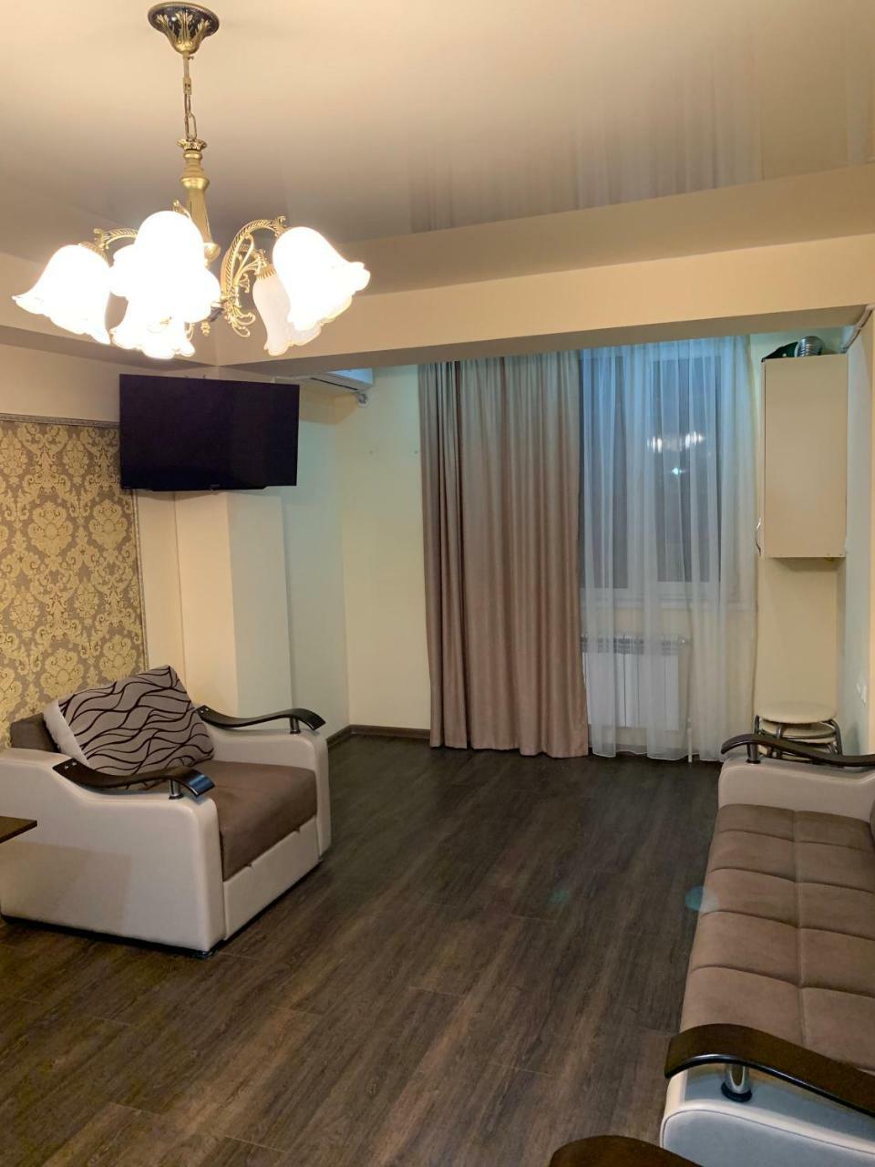 Vardanants Steet 2Nd Back Yerevan Exterior foto